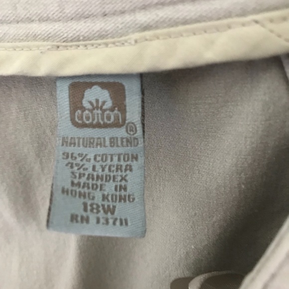 Capris - Picture 2 of 3